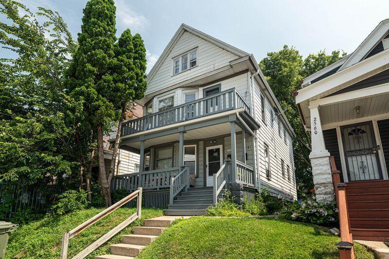 2558 S 6th St #2558 A, Milwaukee, WI 53215