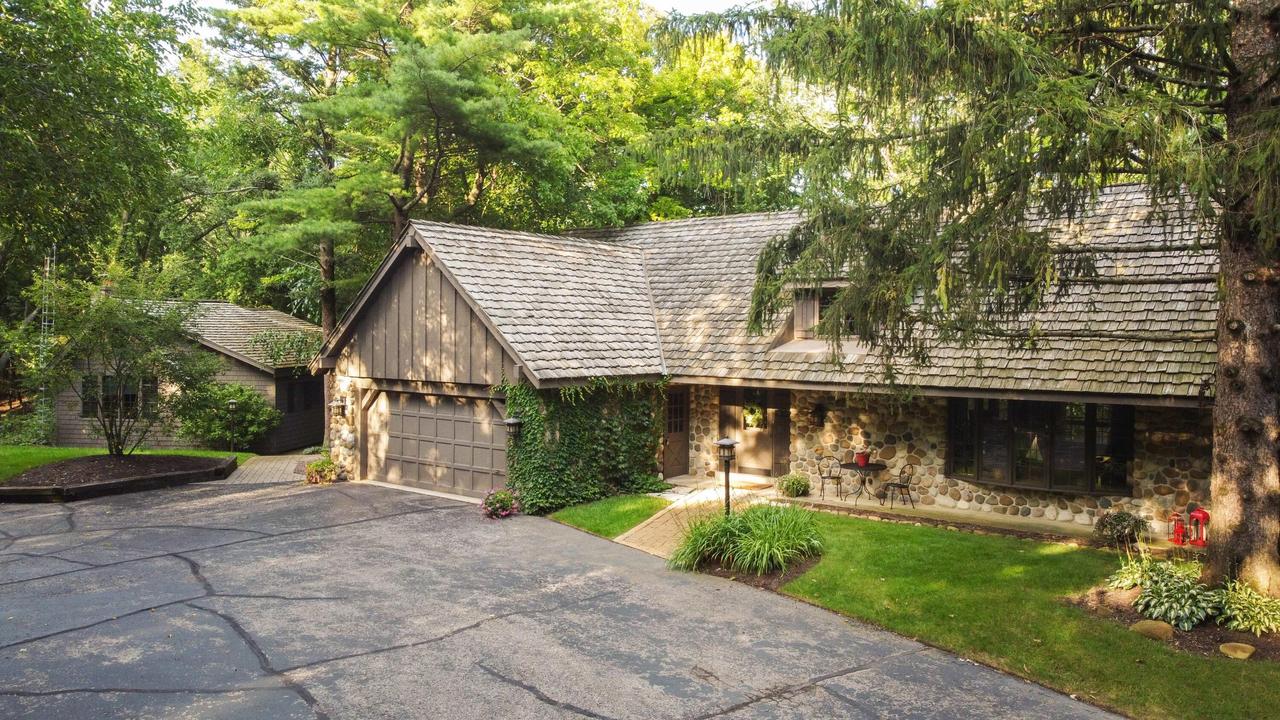 W3895 Timber Lake, Troy, WI 53120