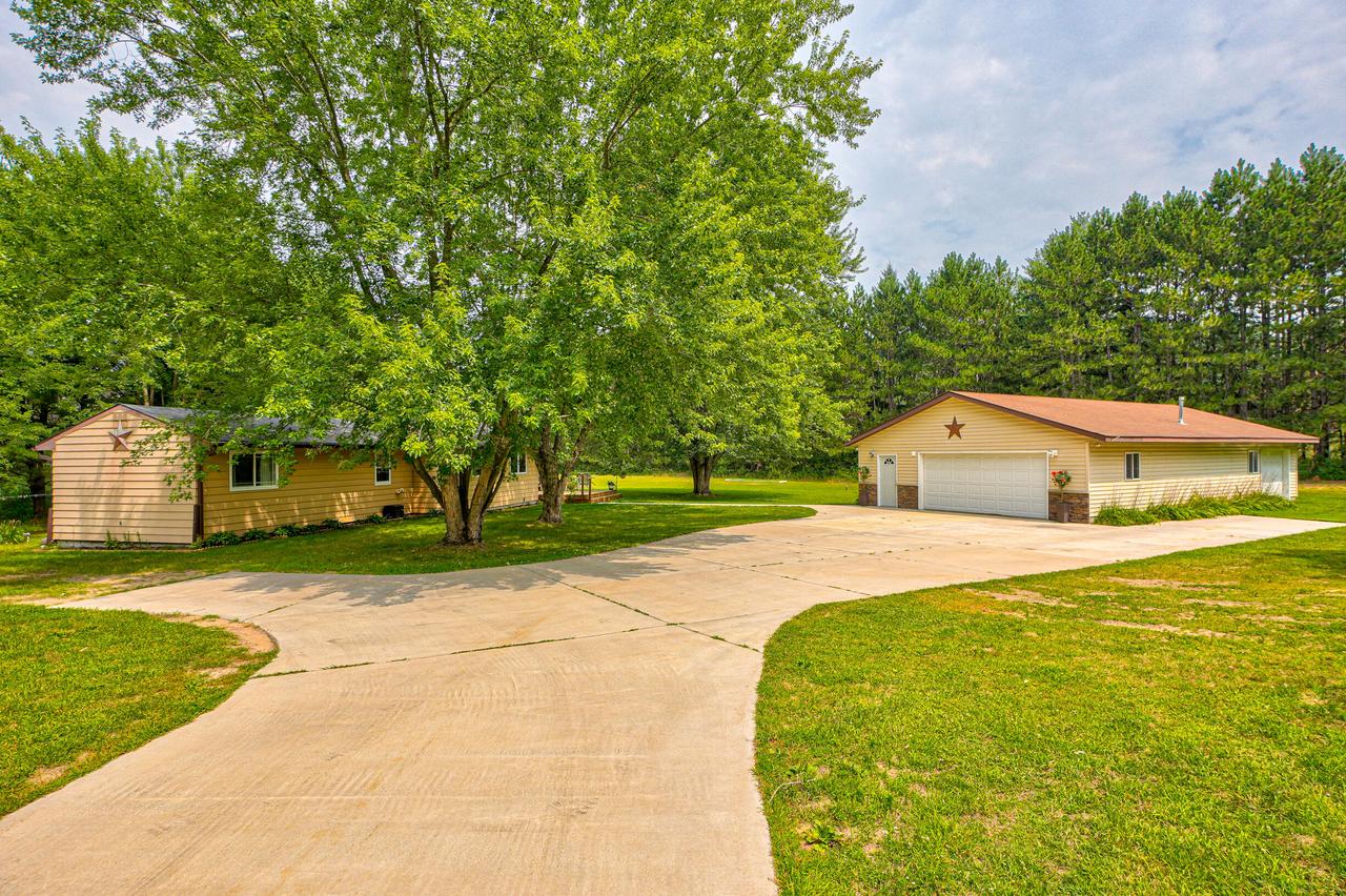 S8825 Short Rd, Brunswick, WI 54701