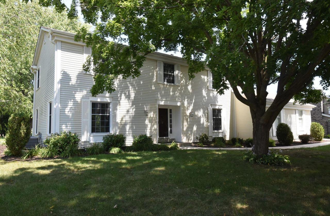 17790 Marseille Dr, Brookfield, WI 53045