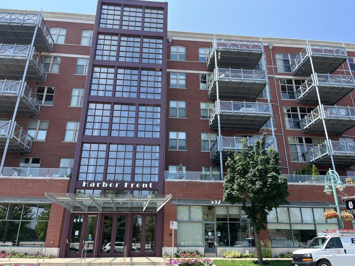 601 E Erie #306, Milwaukee, WI 53202