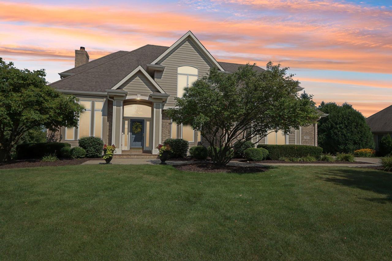 8424 S River Ter., Franklin, WI 53132