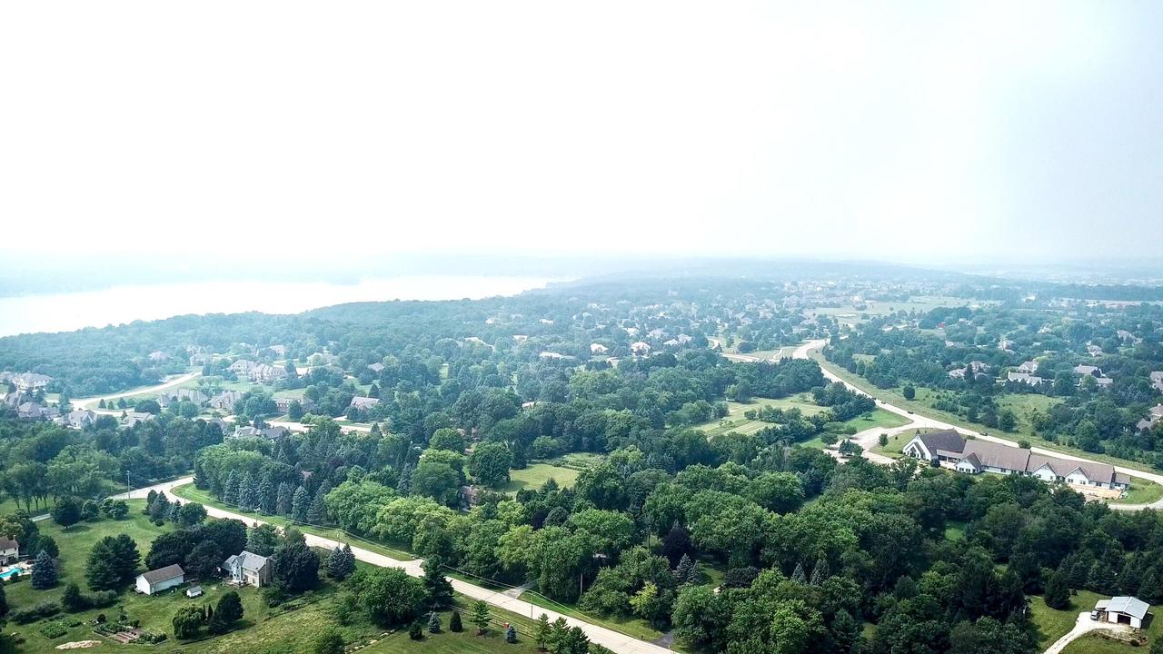 Lt12 Yorkshire Trce, Delafield, WI 53072