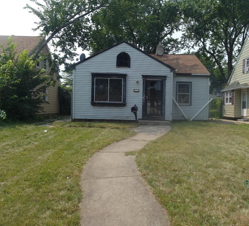 5227 N Teutonia Ave, Milwaukee, WI 53209
