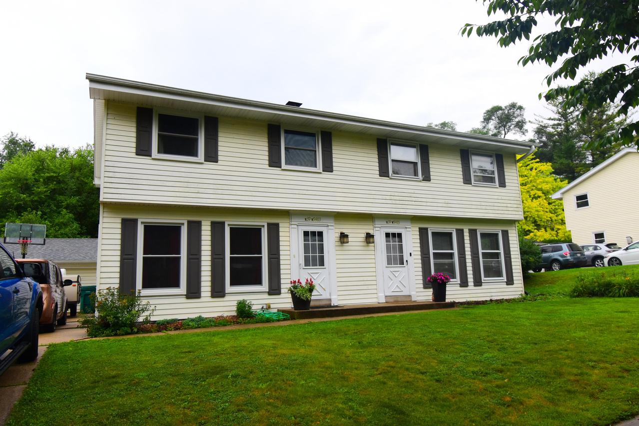N39W5483 W Wilshire Dr, Cedarburg, WI 53012