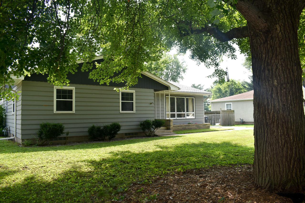 545 Court Rd, Onalaska, WI 54650