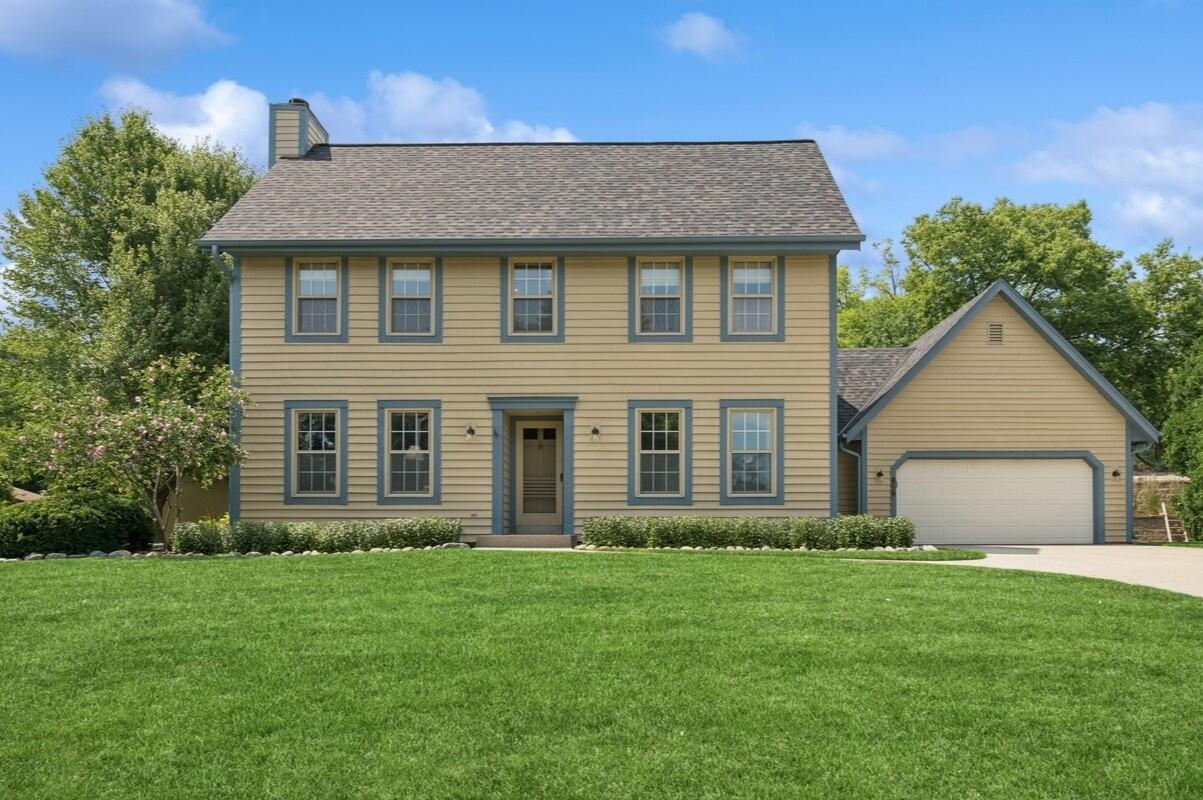 7967 S 67th St, Franklin, WI 53132
