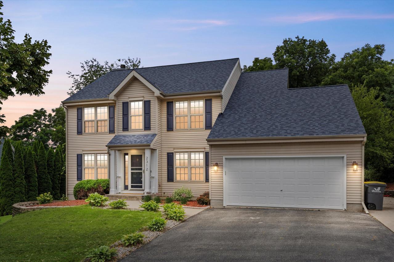 2312 Judith Ln, Waukesha, WI 53188