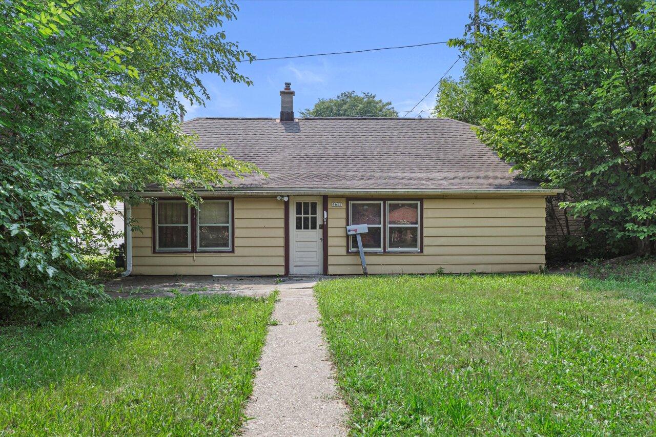 4657 W Medford Ave, Milwaukee, WI 53216