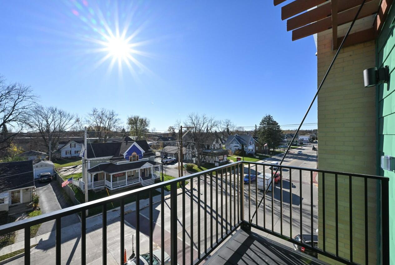 500 E Main St #306, Waterford, WI 53185