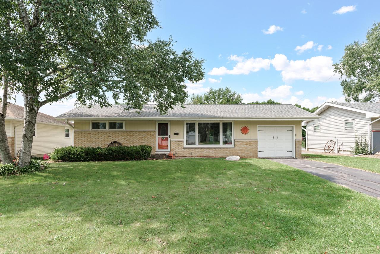 1512 Randolph St, Watertown, WI 53094
