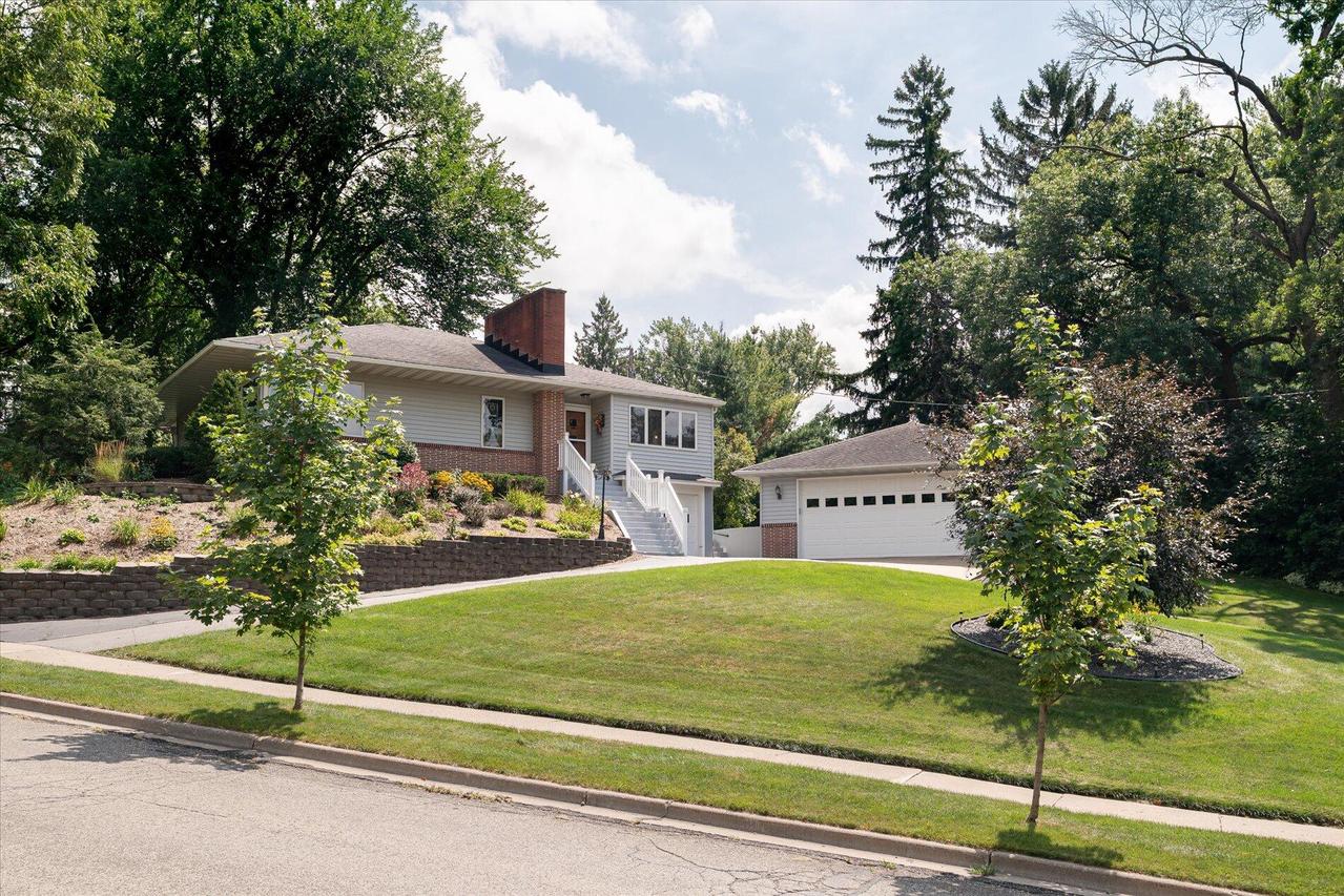 403 Garfield Ave, Viroqua, WI 54665