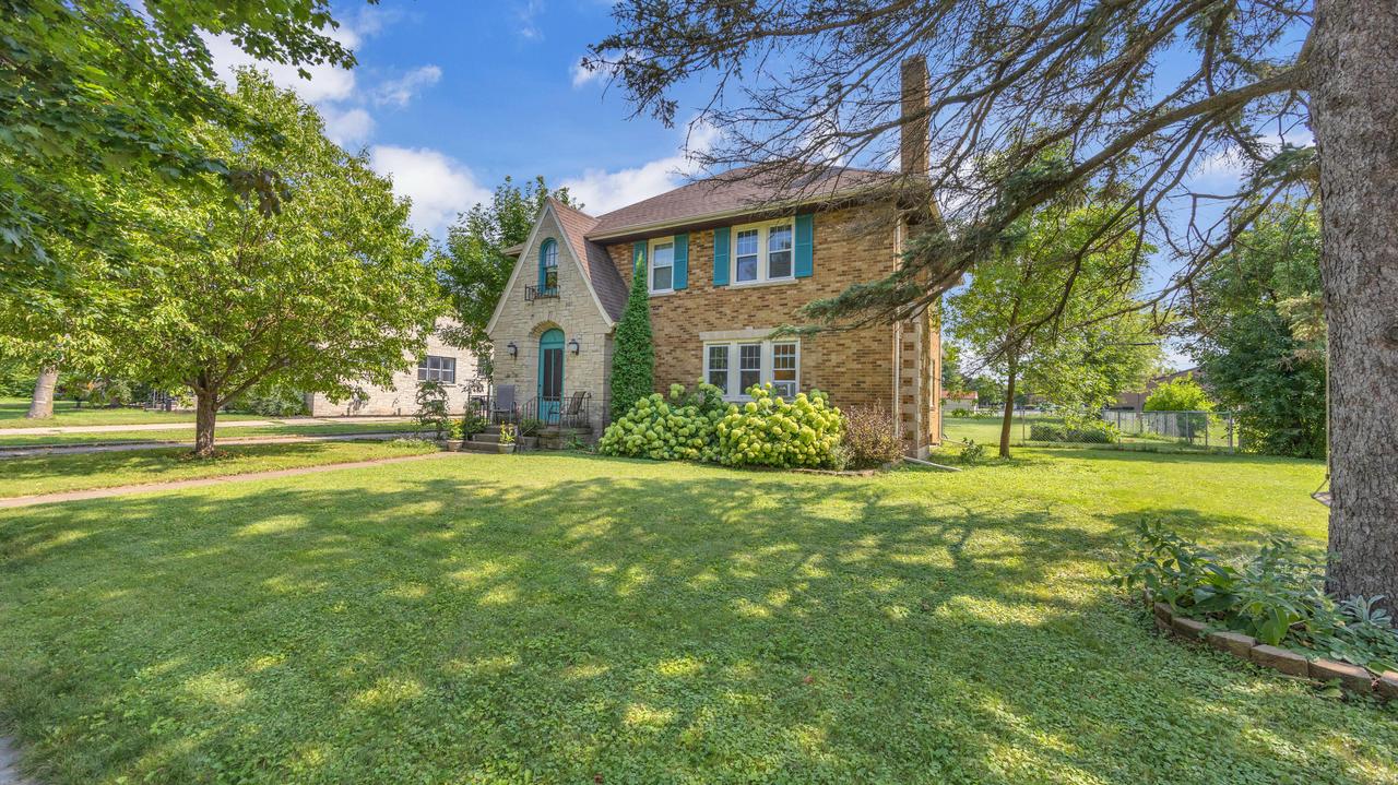 172 15th St, Fond Du Lac, WI 54935