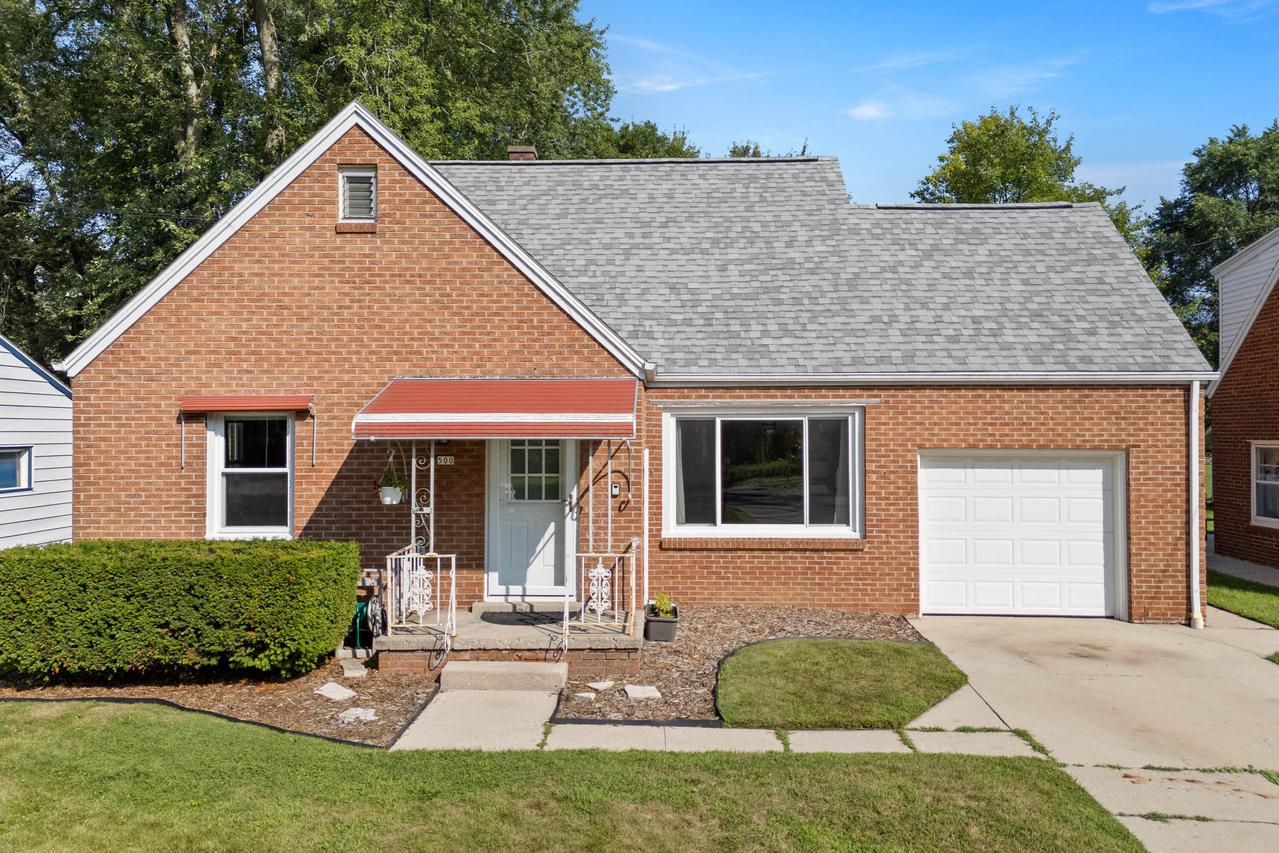 500 S Main St, Saukville, WI 53080