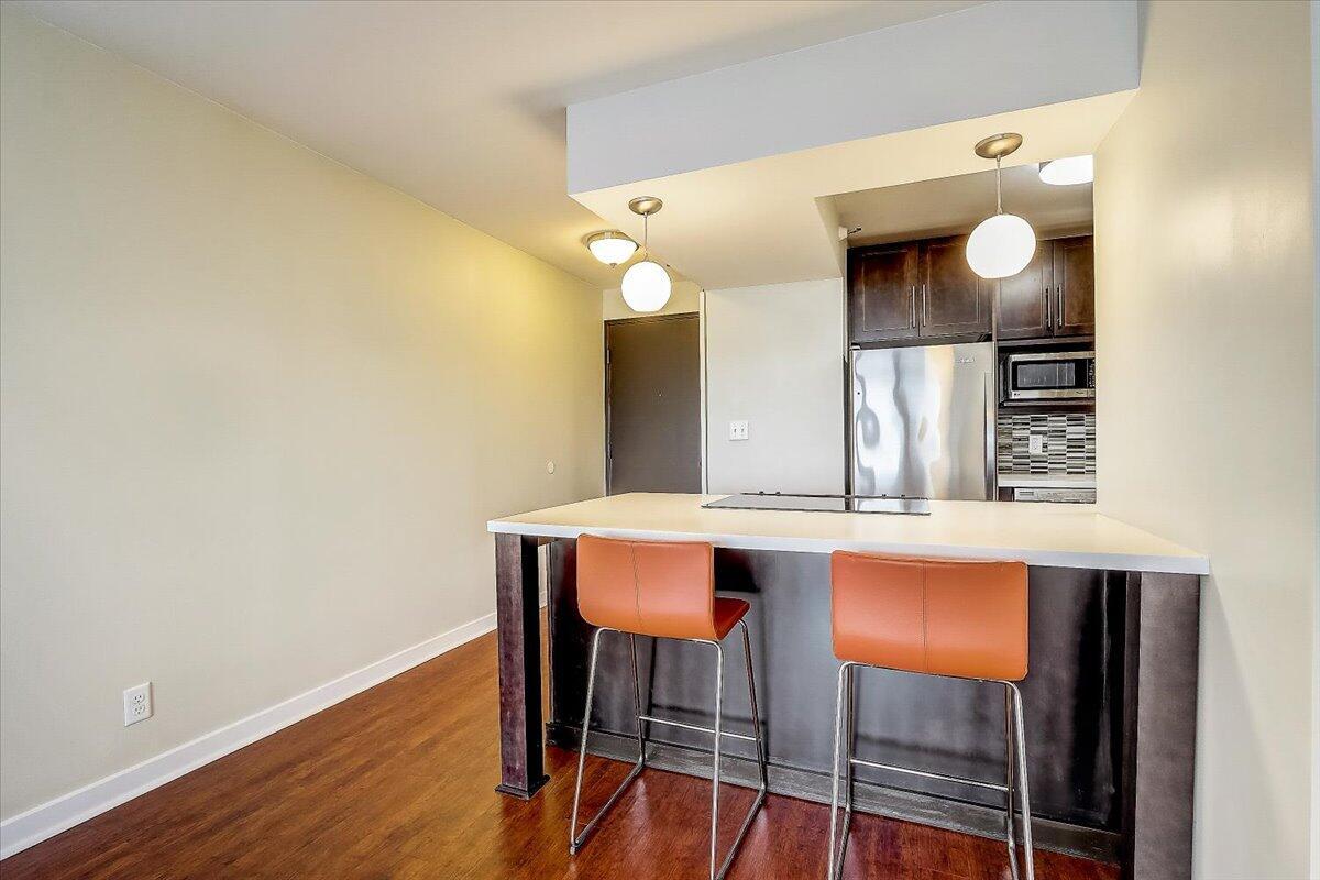 1660 N Prospect Ave #2504, Milwaukee, WI 53202