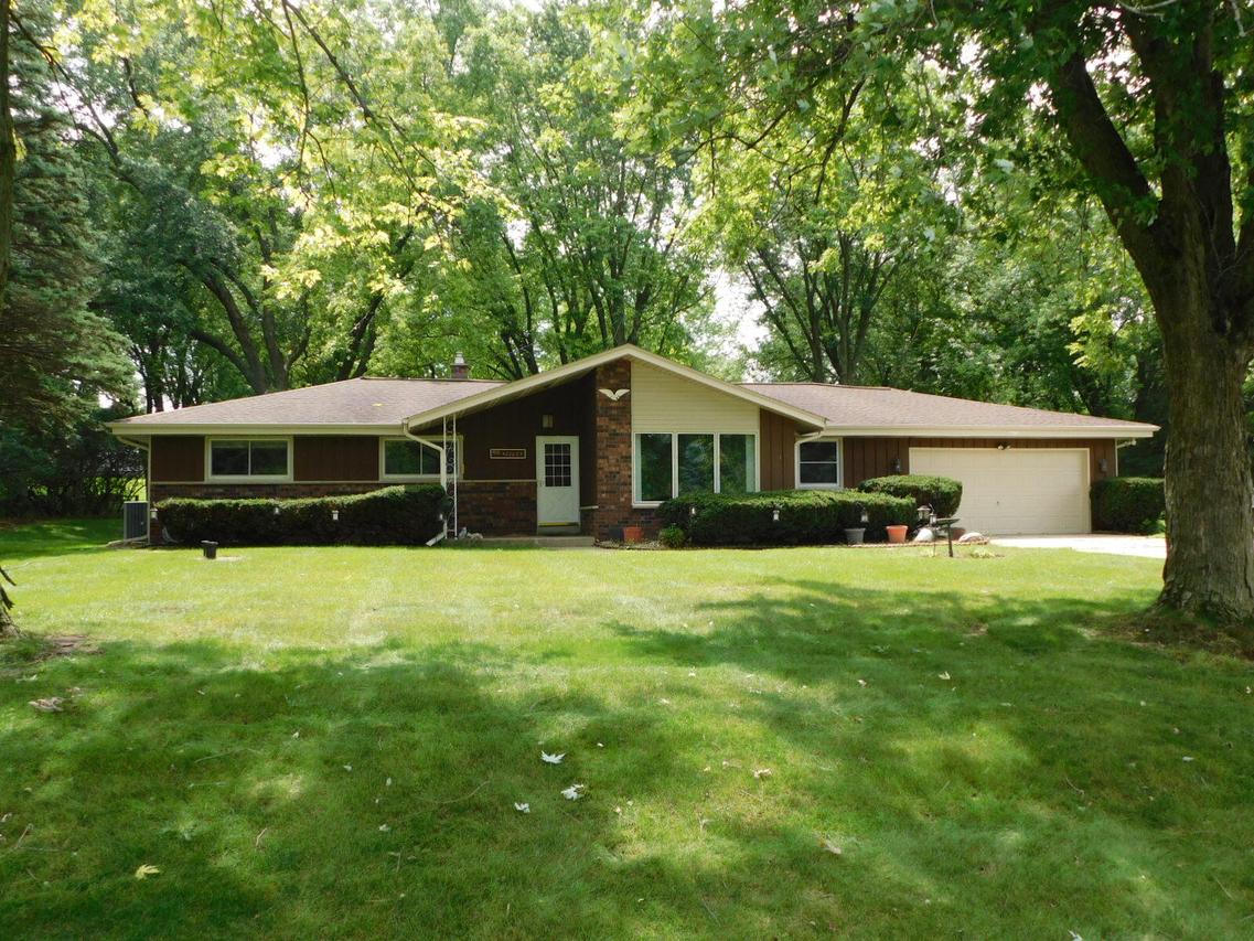 S69W22085 Sonoma Way, Vernon, WI 53103