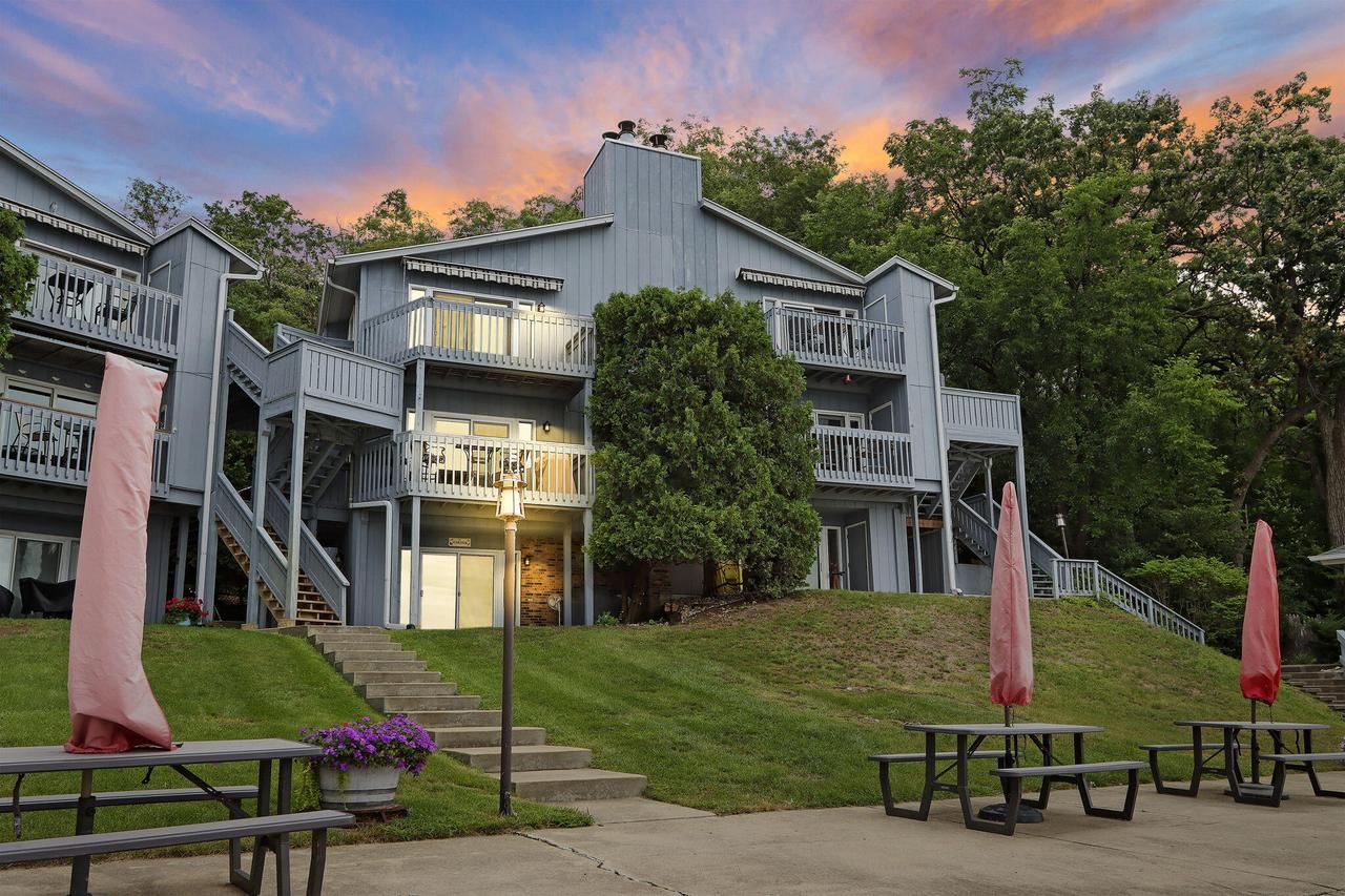 131 Lance Dr #21, Twin Lakes, WI 53181