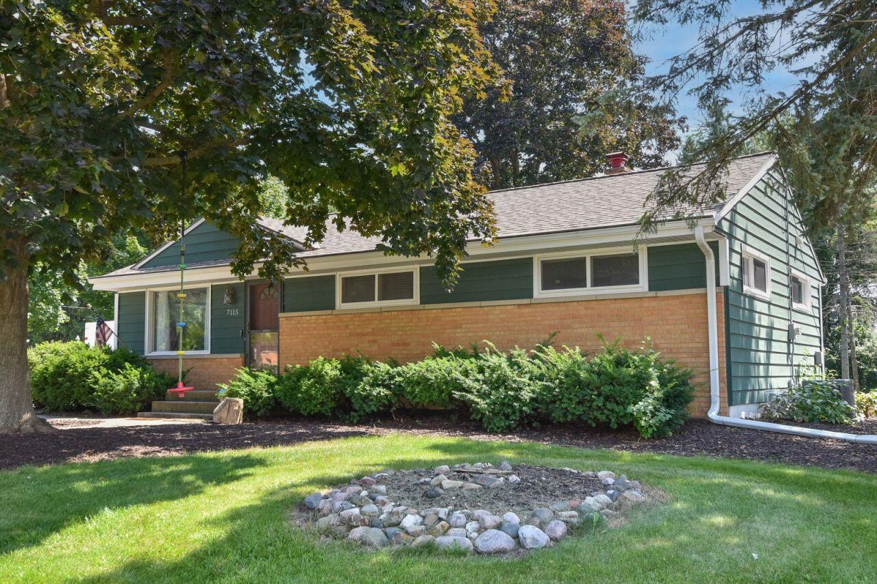 7115 W Layton Ave, Greenfield, WI 53220