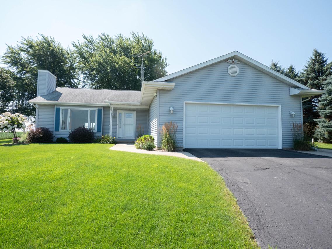 N8234 Doyle Rd, Theresa, WI 53091