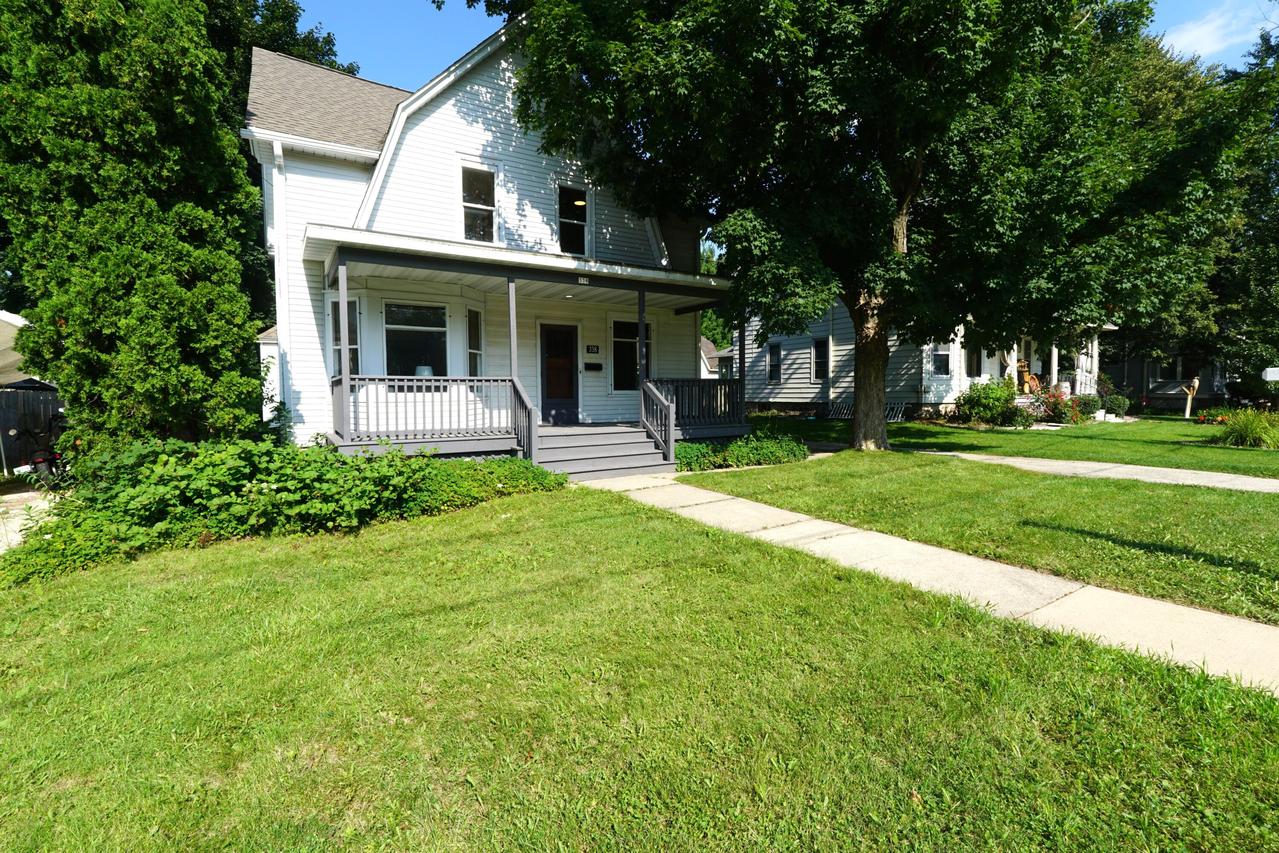 338 Branch St, Hartford, WI 53027