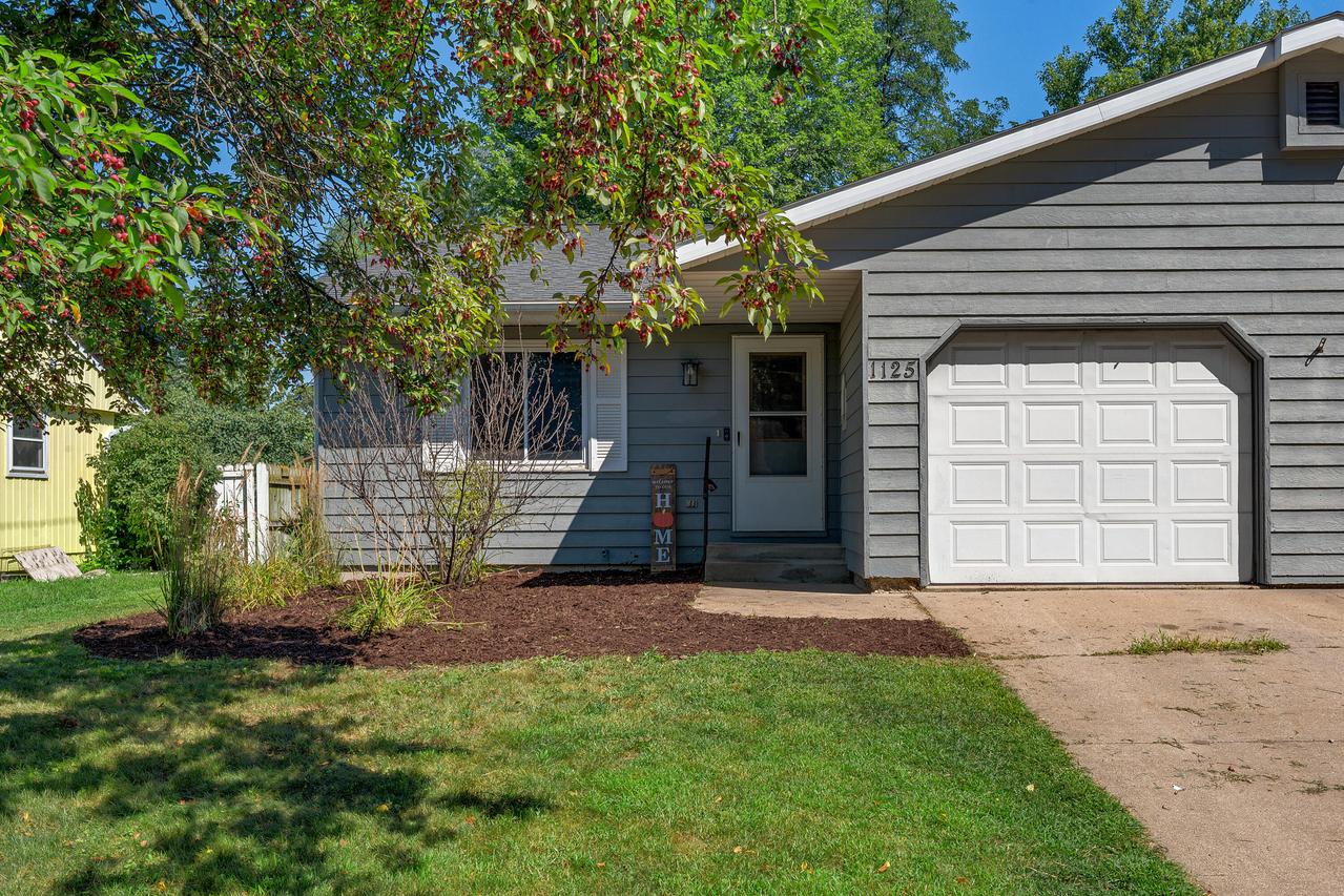 1125 Schafer Dr, Onalaska, WI 54650