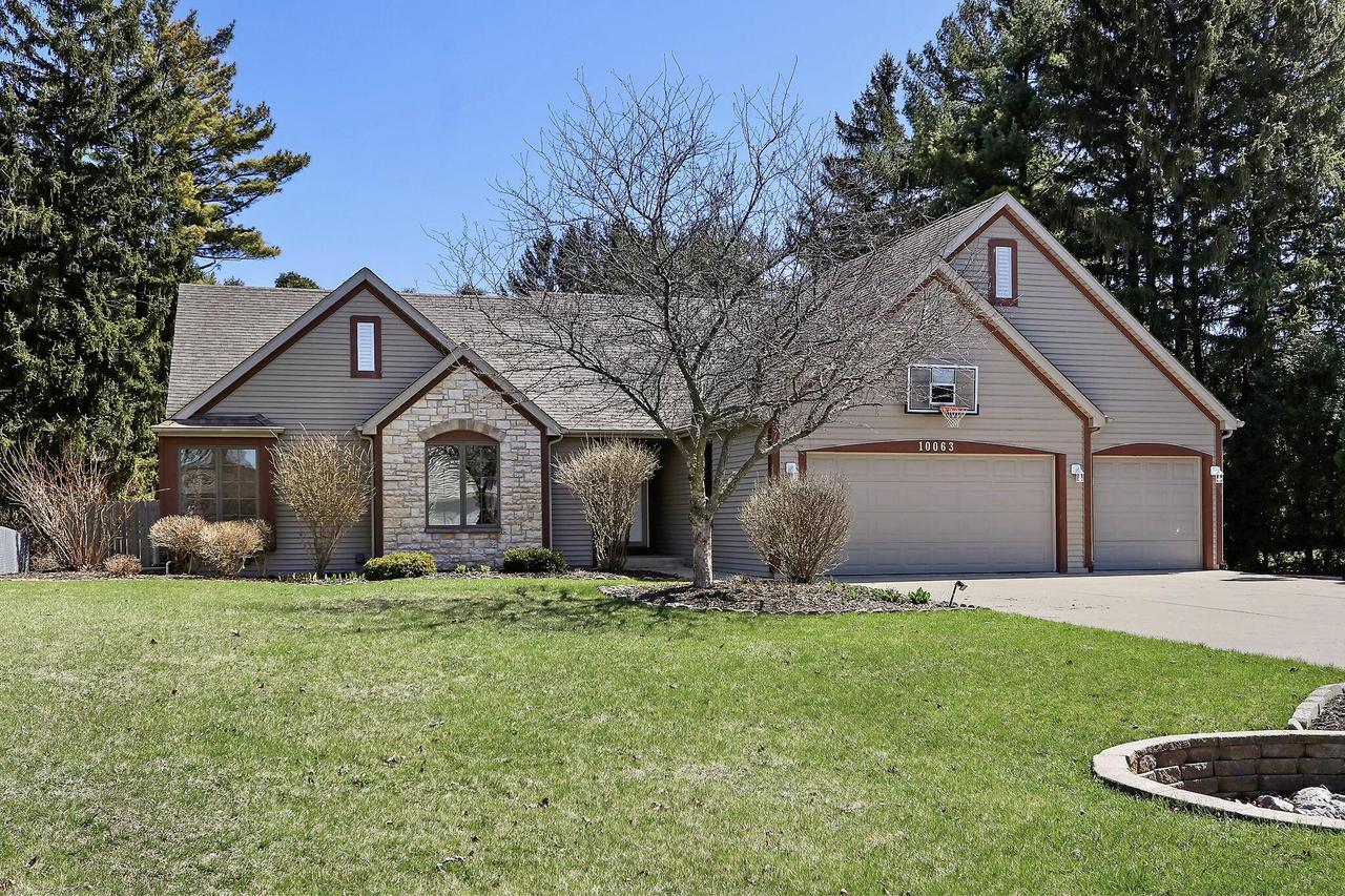 10063 64th Ave, Pleasant Prairie, WI 53158