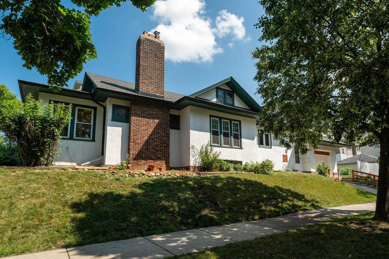 1602 N 53rd St, Milwaukee, WI 53208