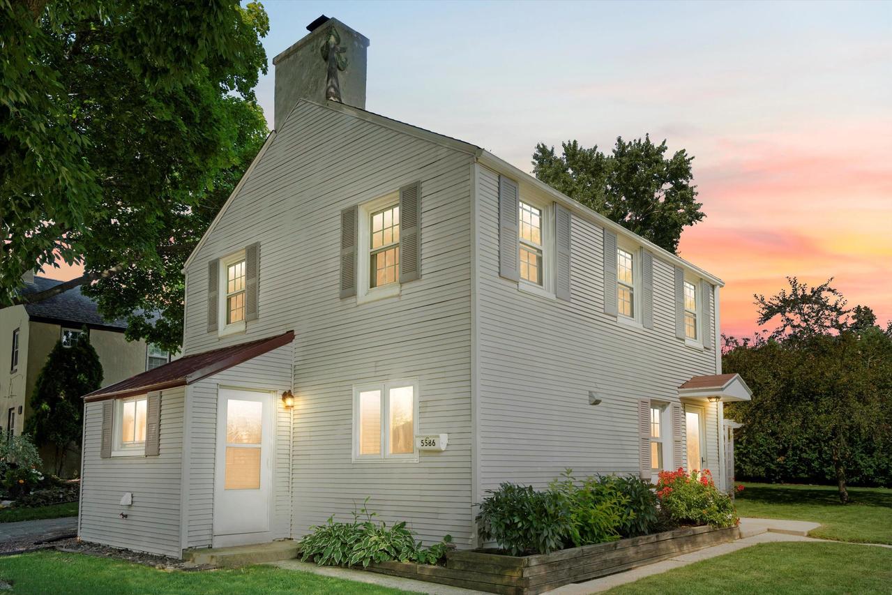 5586 Basswood St, Greendale, WI 53129