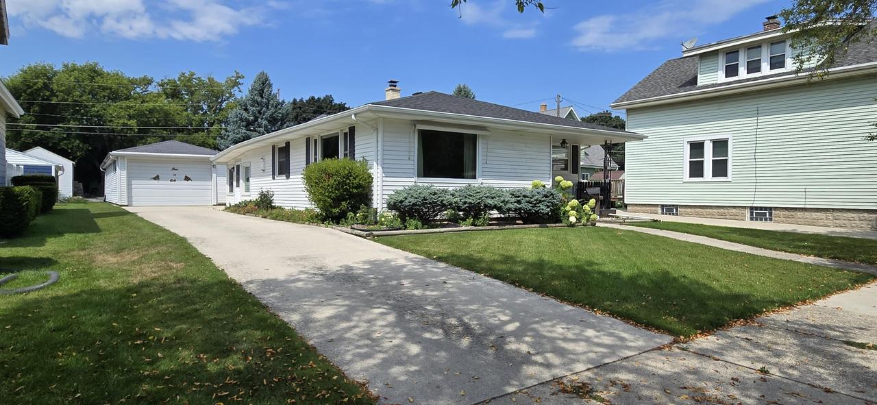 818 N Evans St, Sheboygan, WI 53081