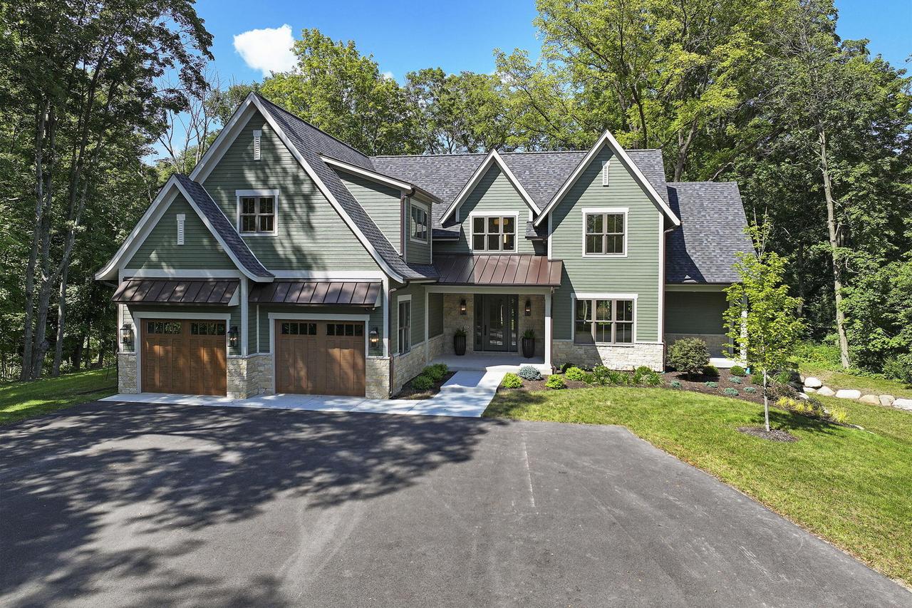 W3650 Snake Rd, Linn, WI 53147