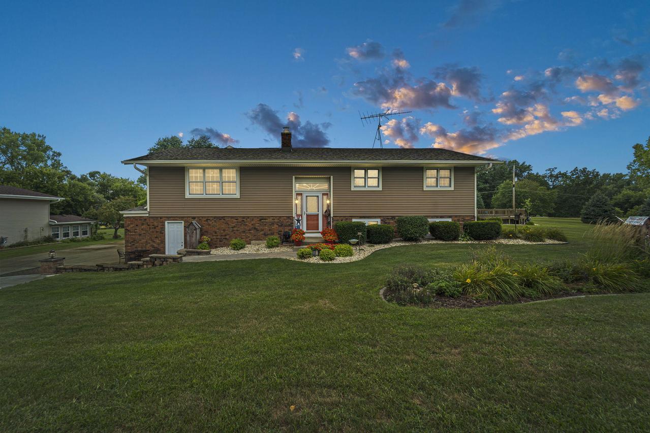 5426 353rd Ave, Wheatland, WI 53105