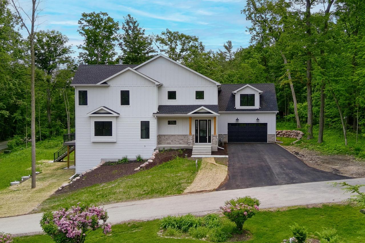 N2692 Forest Dr, Geneva, WI 53147