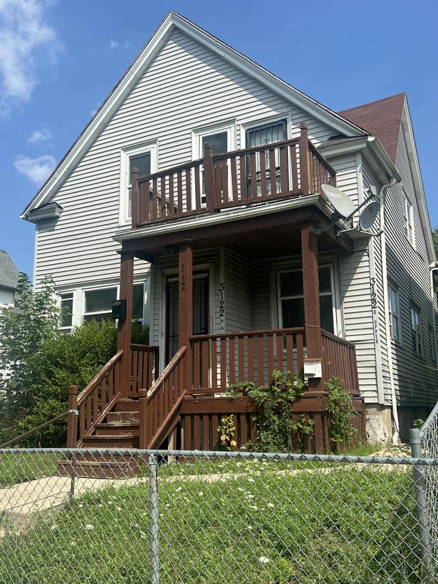 3122 N 21st St #A, Milwaukee, WI 53206