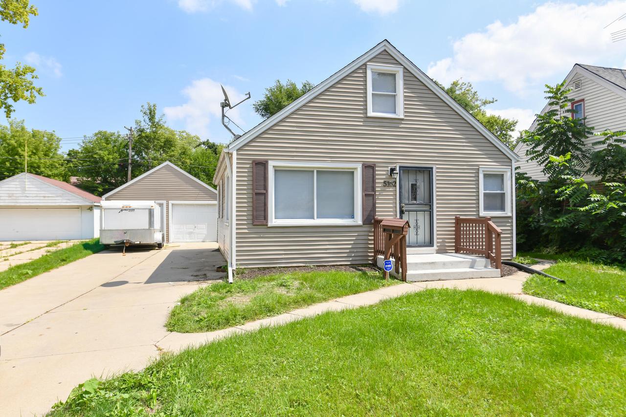 5162 N 63rd St, Milwaukee, WI 53218