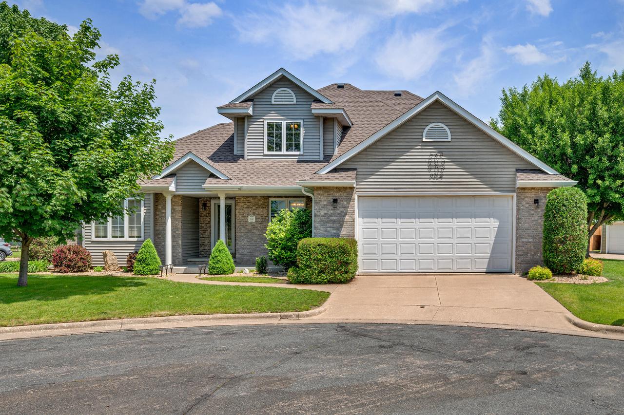 2641 13th Ct, La Crosse, WI 54601