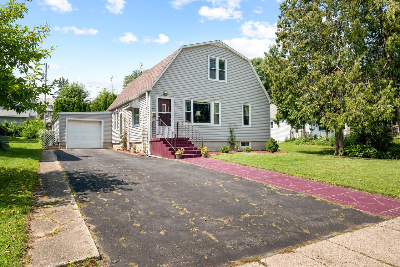 309 N High Ave, Jefferson, WI 53549