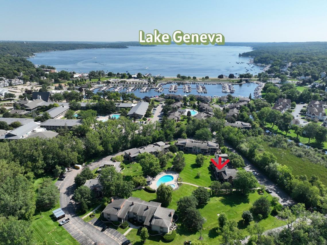 31 Abbey Villa Cir #D, Fontana, WI 53125