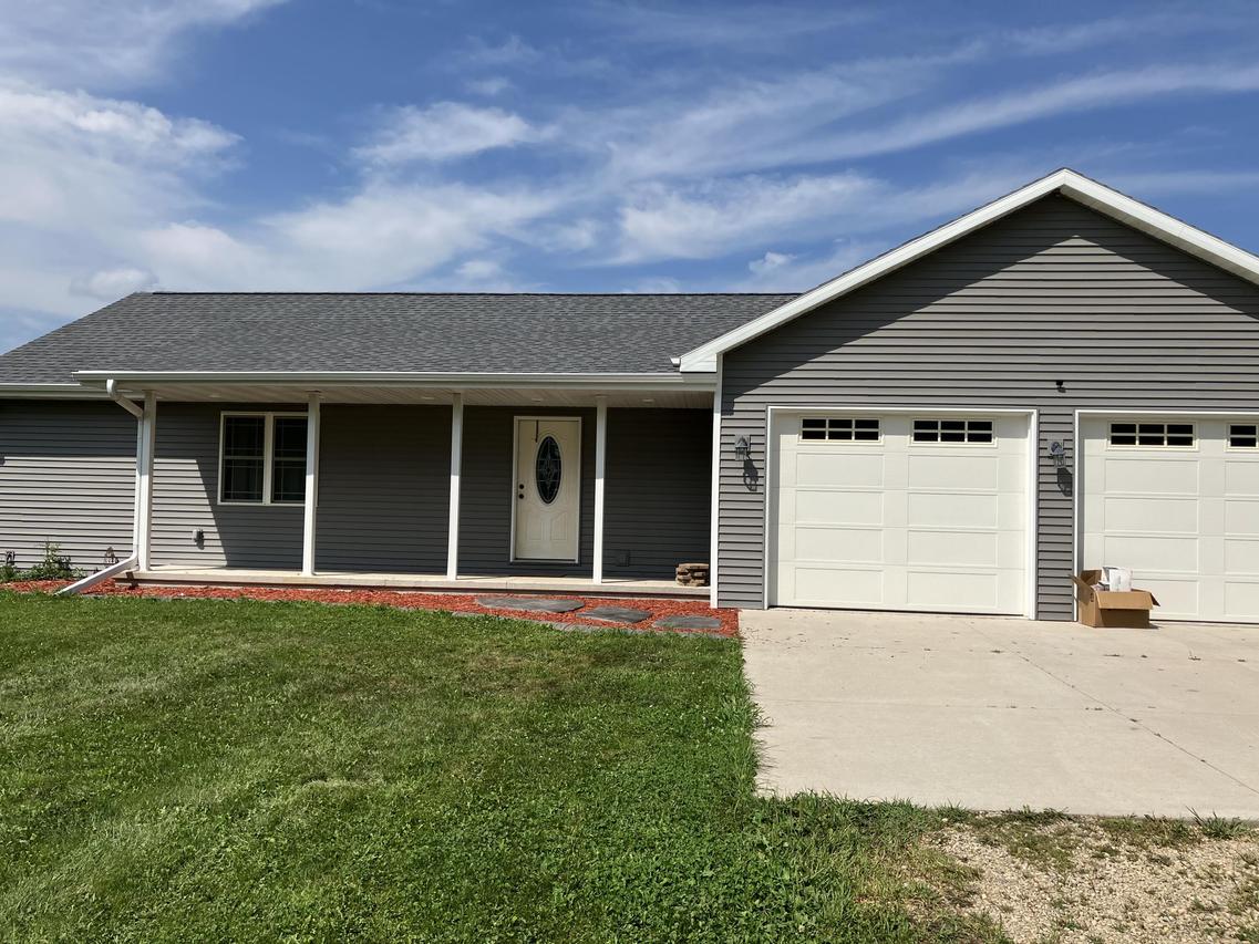 E9162 Blueberry Rd, Bear Creek, WI 54961
