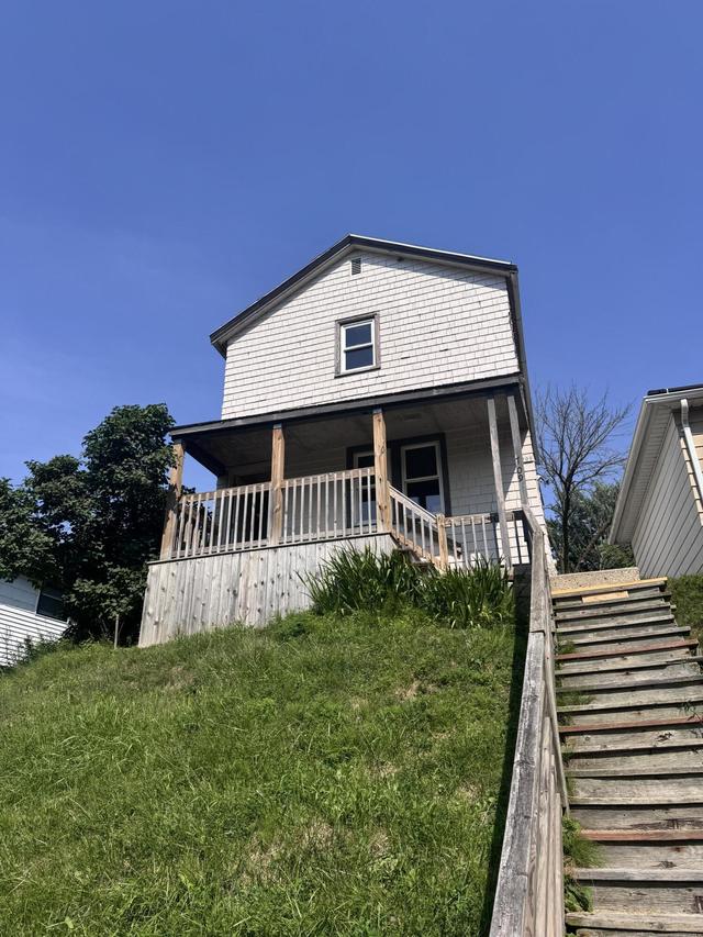 709 N 4th St, Sheboygan, WI 53081