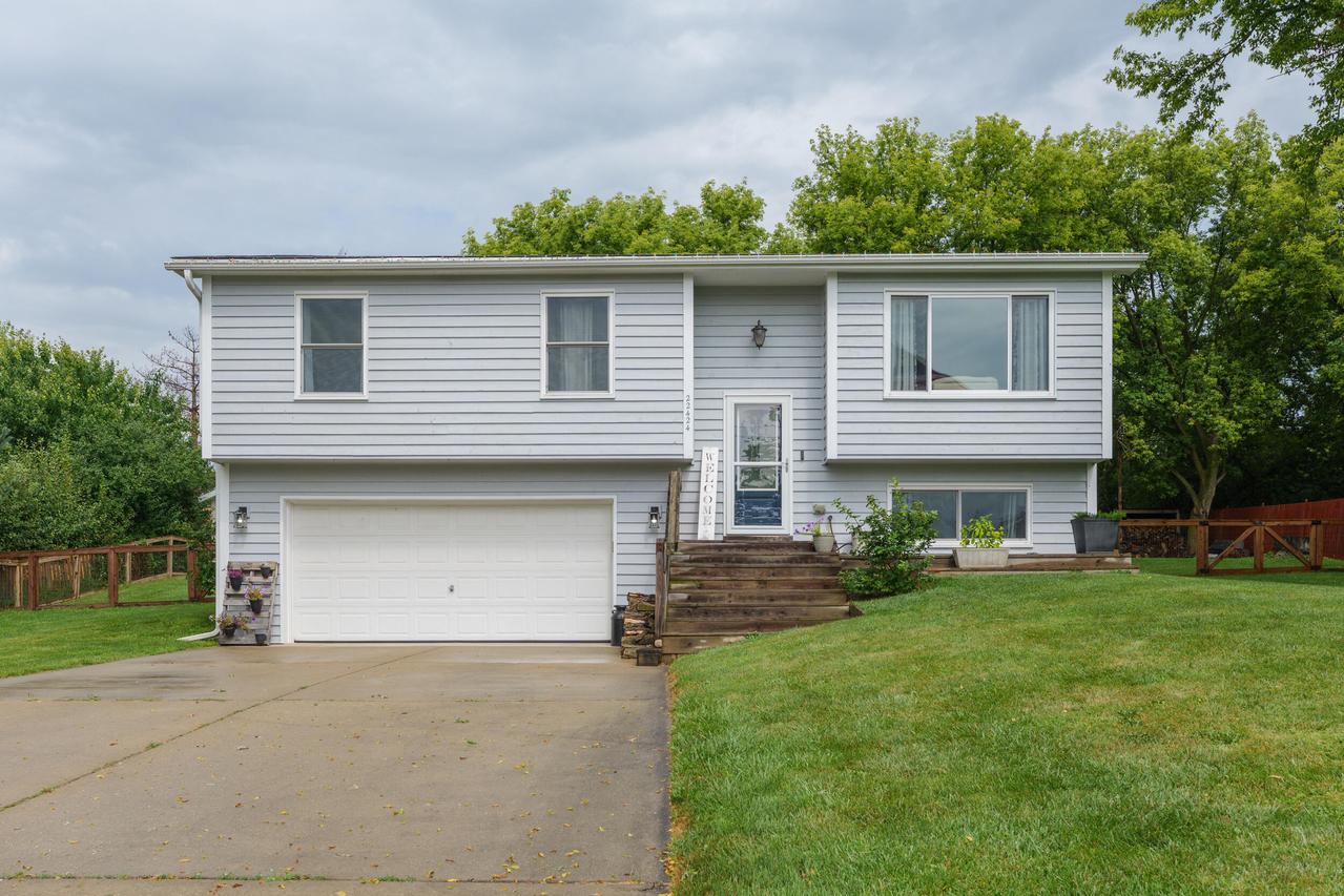 22424 Salem Rd, Salem Lakes, WI 53168