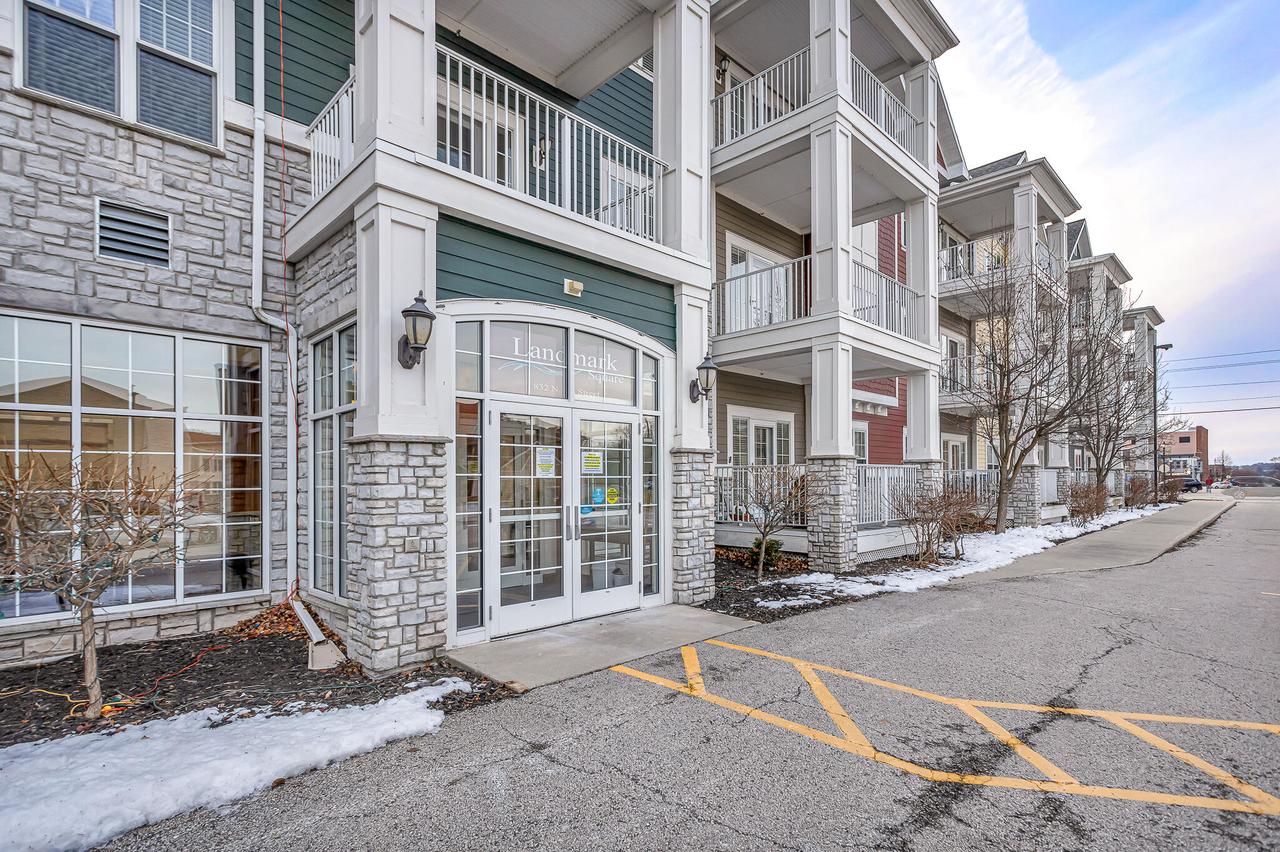 832 N 6th St #306, Sheboygan, WI 53081