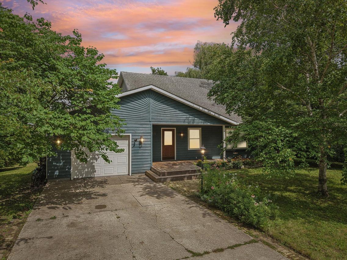 311 Prairie Ave, Lake Mills, WI 53551
