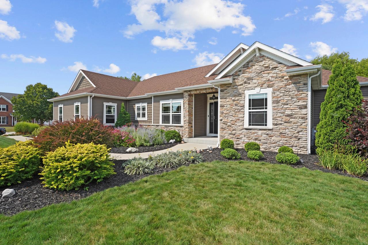 8942 106th Ave, Pleasant Prairie, WI 53158