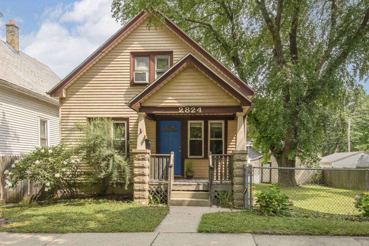 2824 S Greeley St, Milwaukee, WI 53207