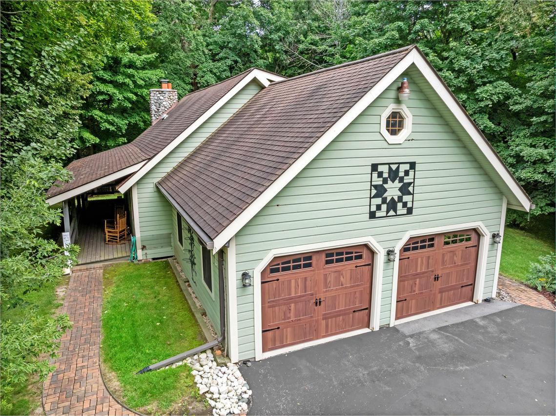 4135 Old Homestead Dr, Polk, WI 53095