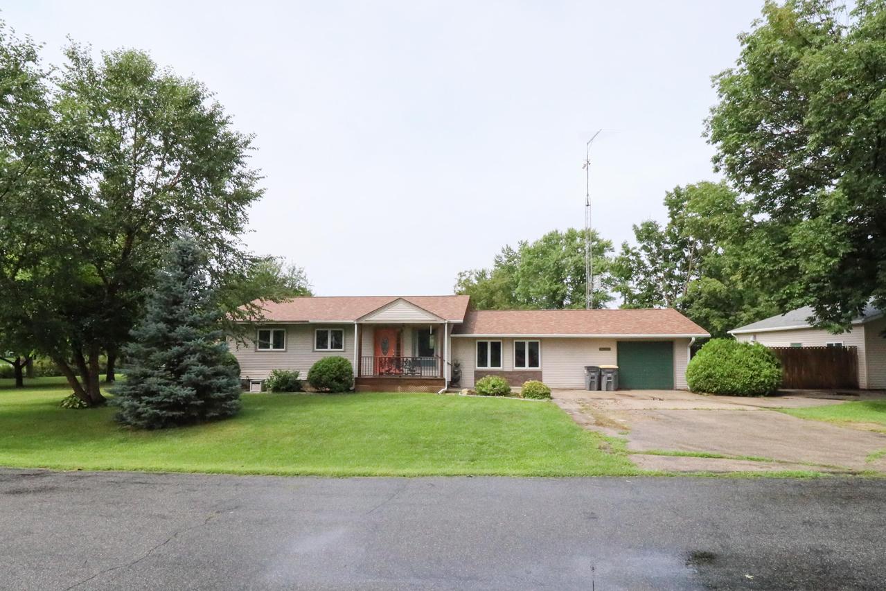 N6213 Fox St, Onalaska, WI 54650