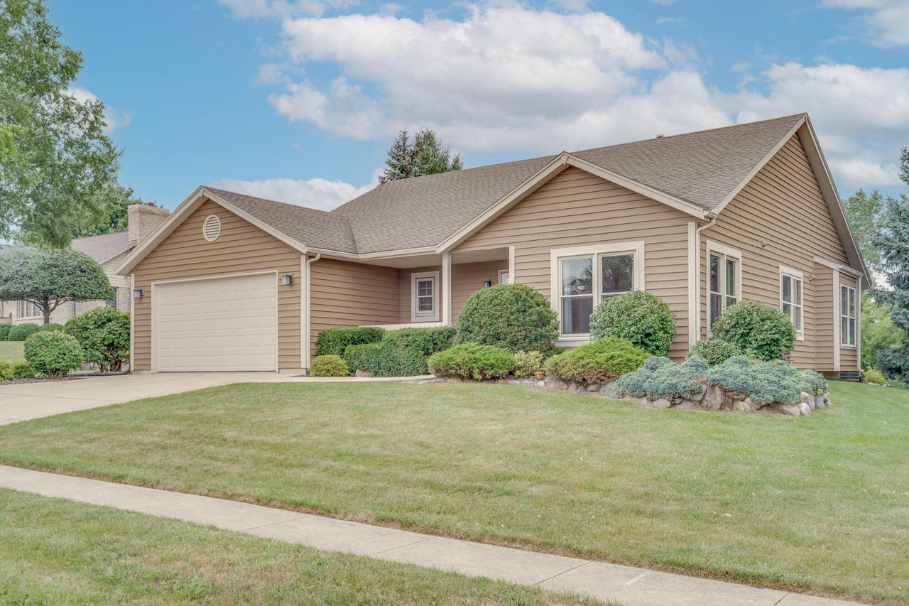 4416 29th St, Kenosha, WI 53144