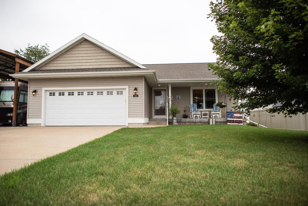 1141 Pinewood Ct, Sparta, WI 54656