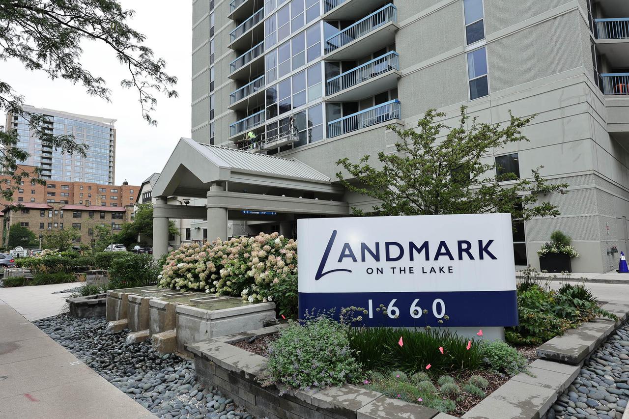 1660 N Prospect Ave #503, Milwaukee, WI 53202