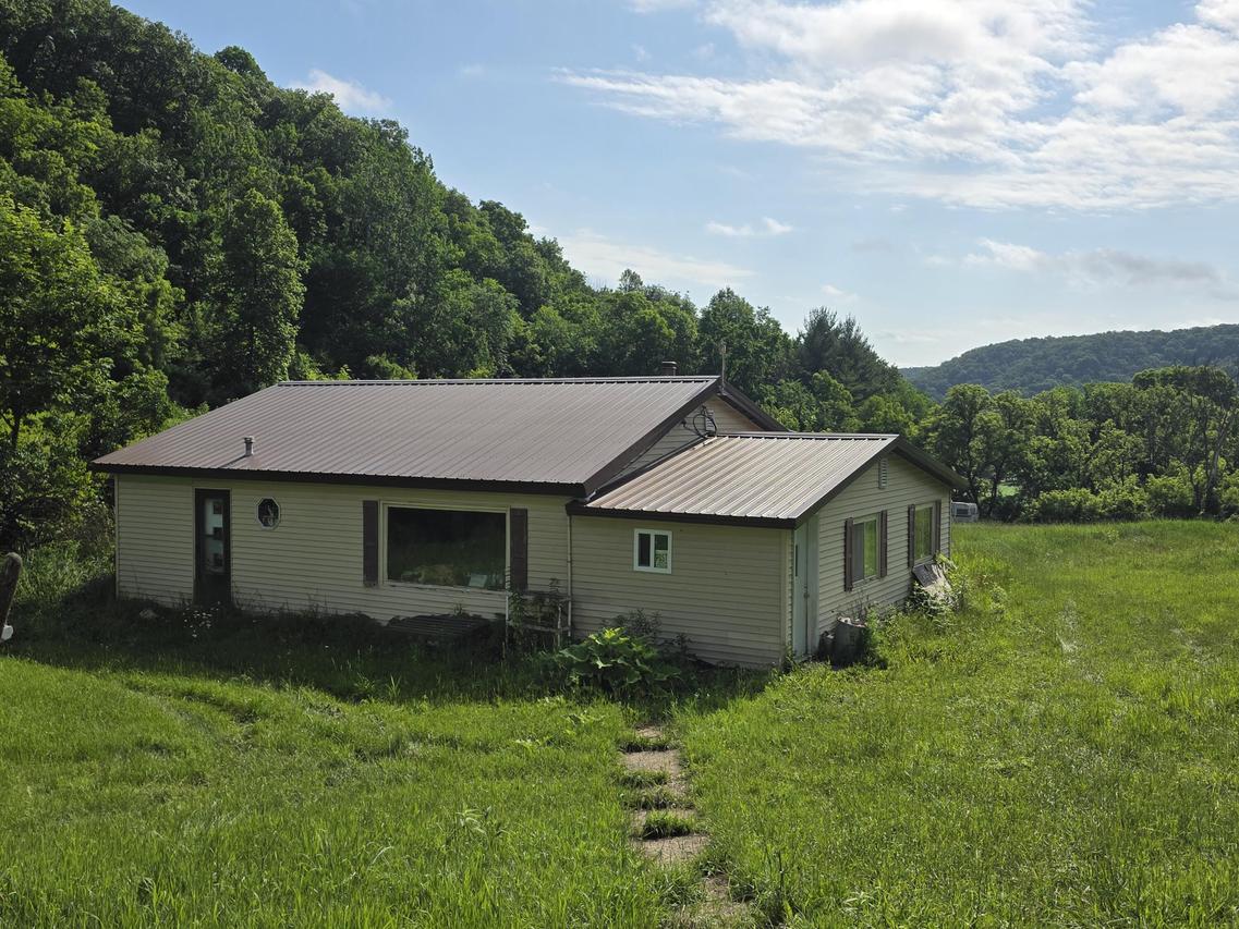 16504 Hill Rd, Dayton, WI 53573
